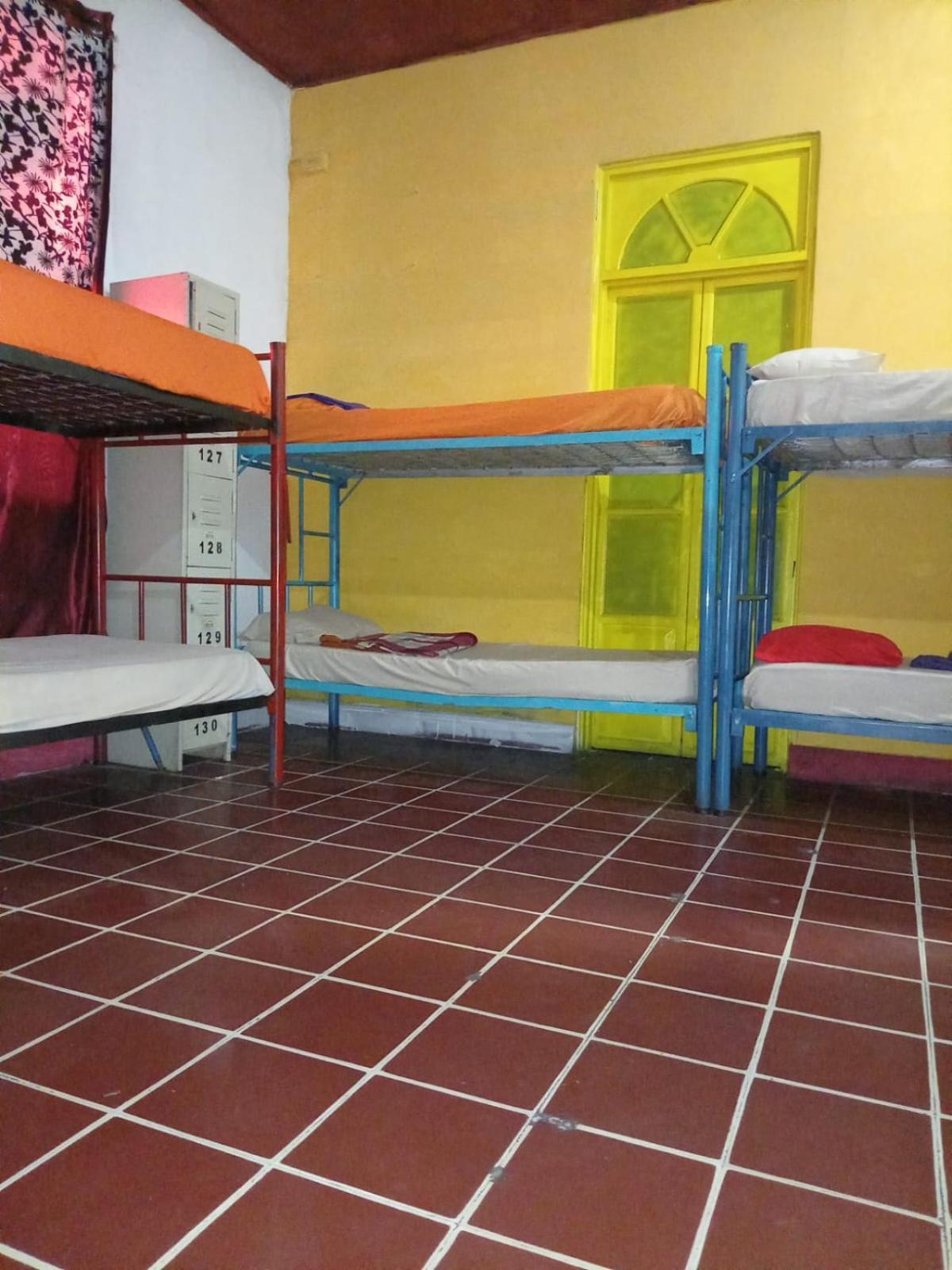 Karim Hostel Guatemala City Exterior foto